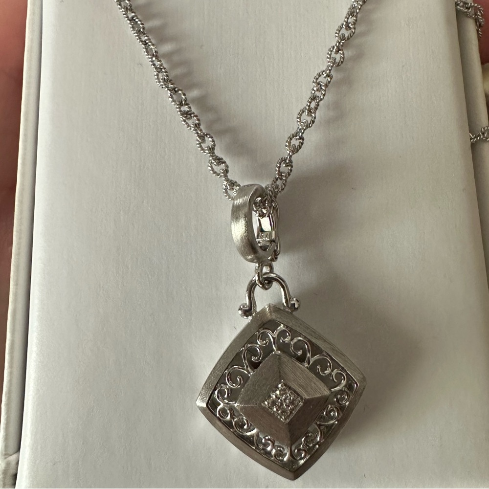 Gabriel and company necklace